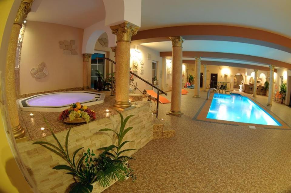 Osrodek Wypoczynkowy Sloneczny Brzeg Villa Rzeszów Eksteriør billede